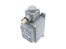 Allen-Bradley 802T-R5TD
